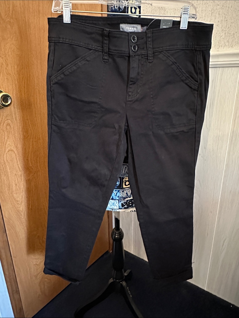 torrid Black Cropped Stretch Pants